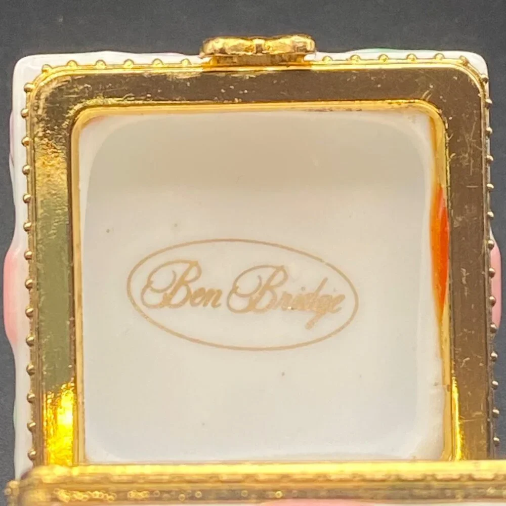 Ben Bridge Porcelain Gift Box Trinket Ring Pink Bow Floral Hinged Gold Trim - Picture 5 of 6